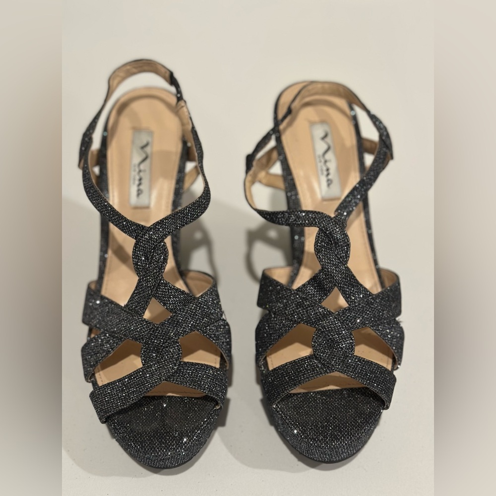 Nina "Giada" sparkling platform Wedges in black, never worn. NWOT/Womens